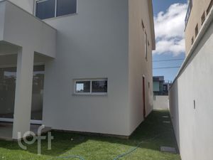Image 6 - 655852