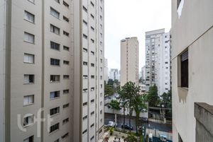 Image 21 - 655878
