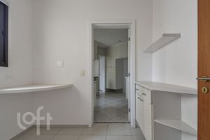 Image 38 - 655878