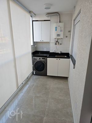 Image 7 - 655983