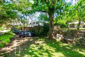 Image 8 - 656024