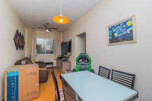 Image 3 - 656285