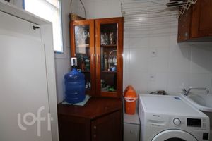 Image 8 - 656612