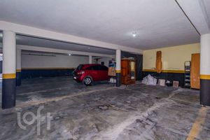 Image 42 - 656727