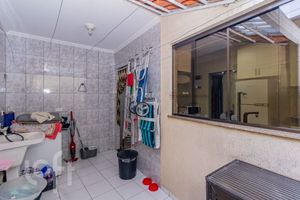 Image 16 - 656727