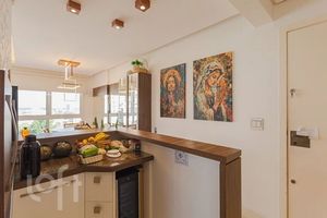 Image 3 - 656827