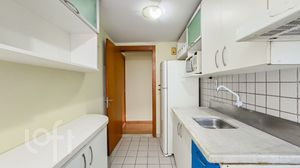 Image 11 - 656925