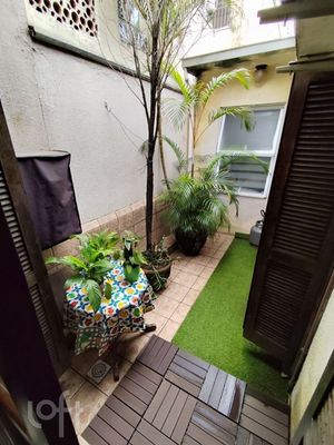 Image 17 - 656935