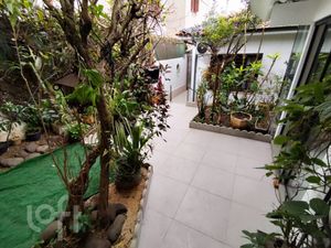 Image 16 - 656935