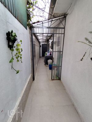 Image 19 - 656935