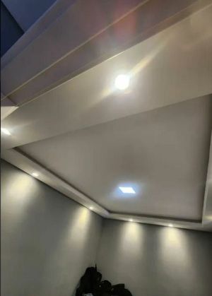 Image 11 - 656943
