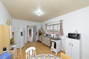 Image 13 - 656961