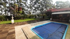 Image 3 - 657299