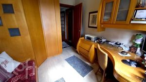 Image 34 - 657529