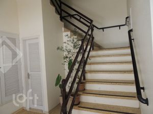 Image 1 - 657605