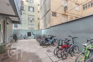 Image 11 - 657639
