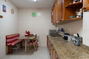 Image 35 - 657696