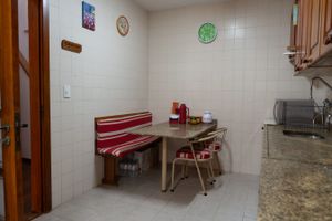 Image 36 - 657696