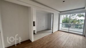 Image 20 - 657701