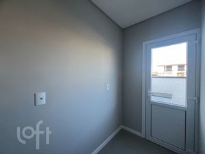 Image 34 - 657980