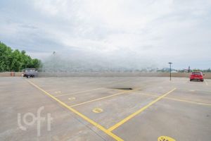 Image 11 - 658016
