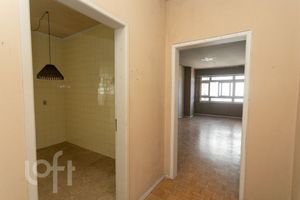 Image 11 - 658143