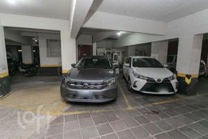 Image 31 - 658143