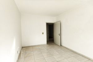 Image 37 - 658333