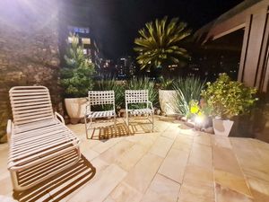 Image 3 - 658449
