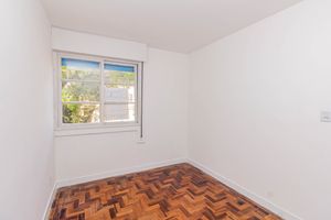 Image 11 - 658486