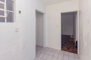 Image 17 - 658486