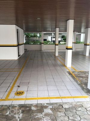 Image 12 - 658550