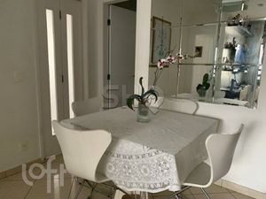 Image 21 - 658560