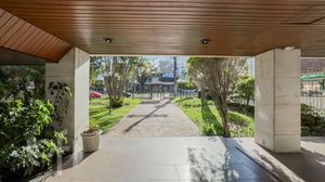 Image 44 - 658602