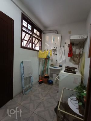 Image 17 - 658625