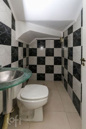 Image 8 - 658637