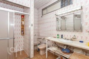 Image 17 - 658734