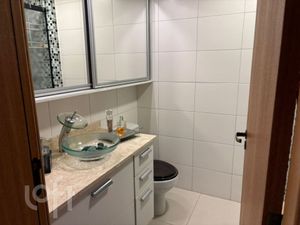 Image 18 - 658754