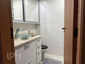 Image 19 - 658754