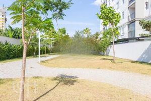 Image 15 - 658758