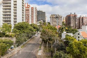 Image 23 - 658819