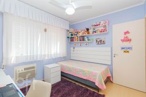 Image 9 - 659333