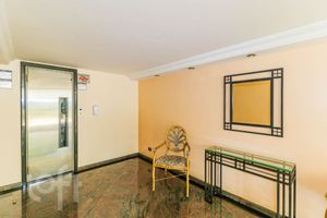 Image 47 - 660044