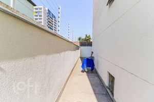 Image 46 - 660044