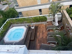 Image 19 - 660639
