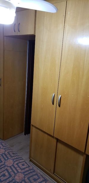 Image 19 - 661192