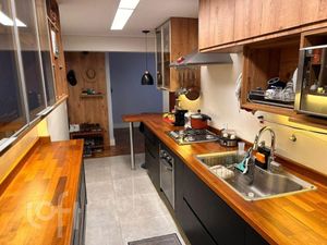 Image 1 - 661438