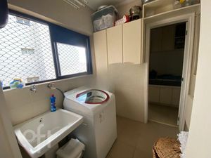 Image 10 - 661574