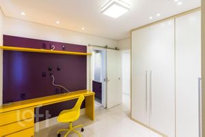 Image 19 - 661636