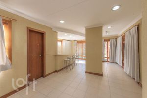 Image 14 - 661936